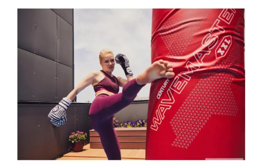 Wavemaster-XXL punching bag Century red