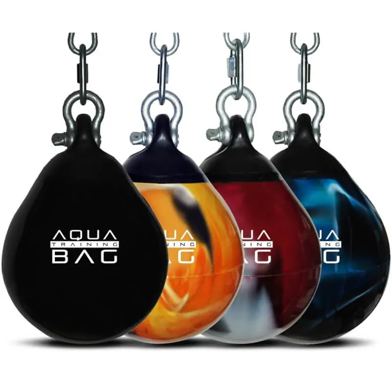 Aqua Training Bag - 7kg to 85kg - All colors 3 aqua-training-bag-sur-karate-gi-toutes-couleurs