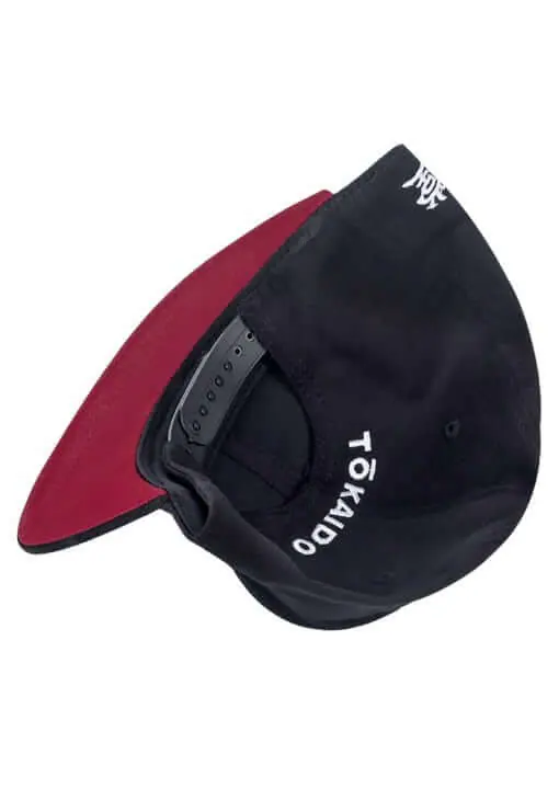 cap-snapback-tokaido-black-red