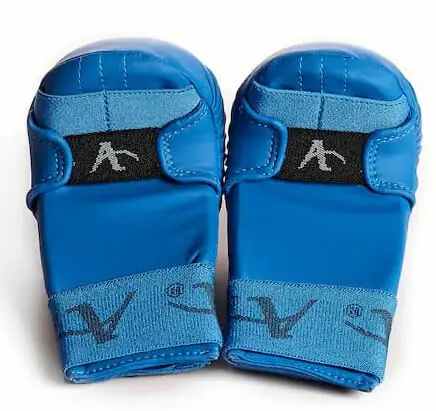 karate-gloves-arawaza-blue-style-wkf