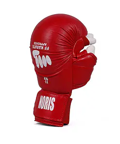 Karate gloves with thumb