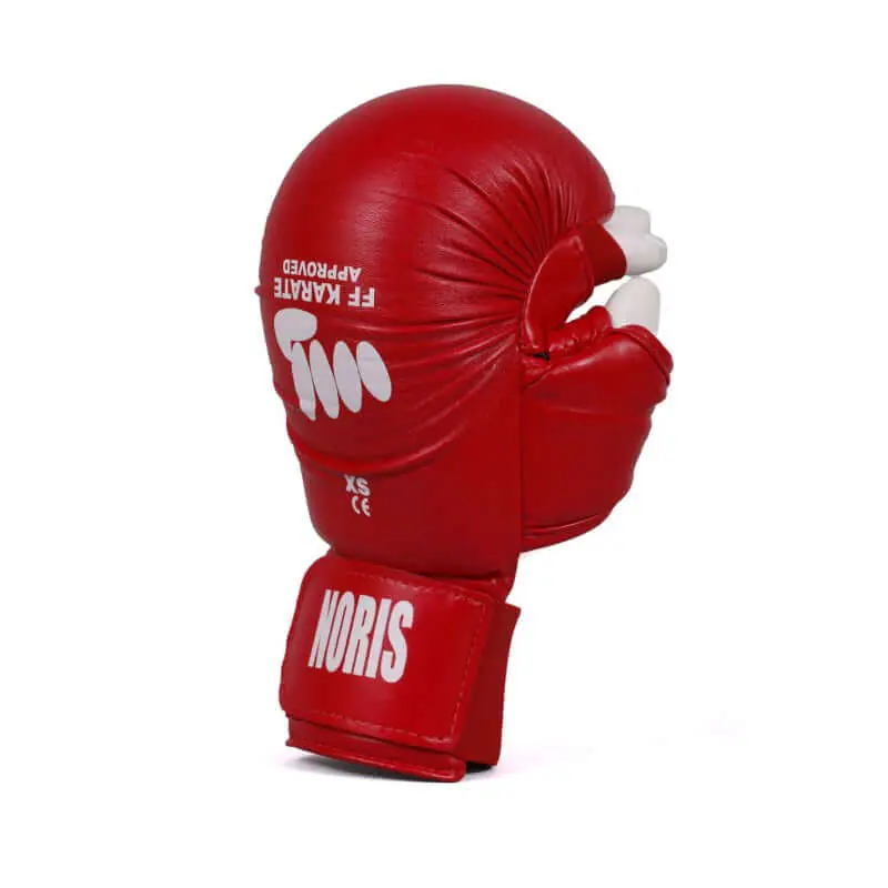 Karate gloves with thumb