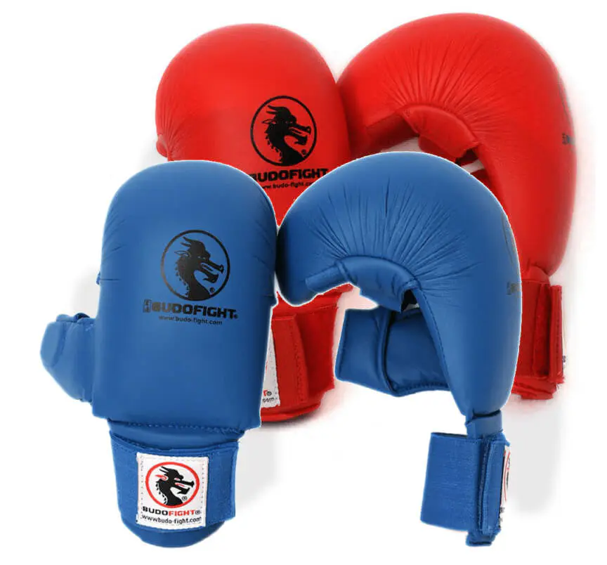 BUDO-FIGHT Karate gloves with thumb - blue or red