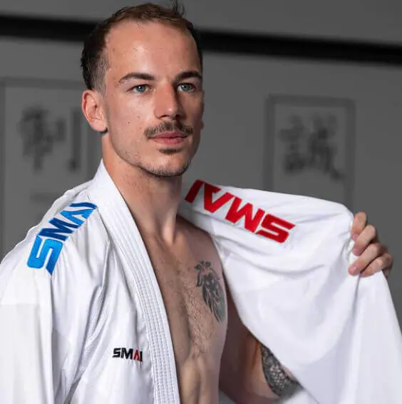 karate-gi-inazuma-rx-reversible-smai-wkf-red-blue