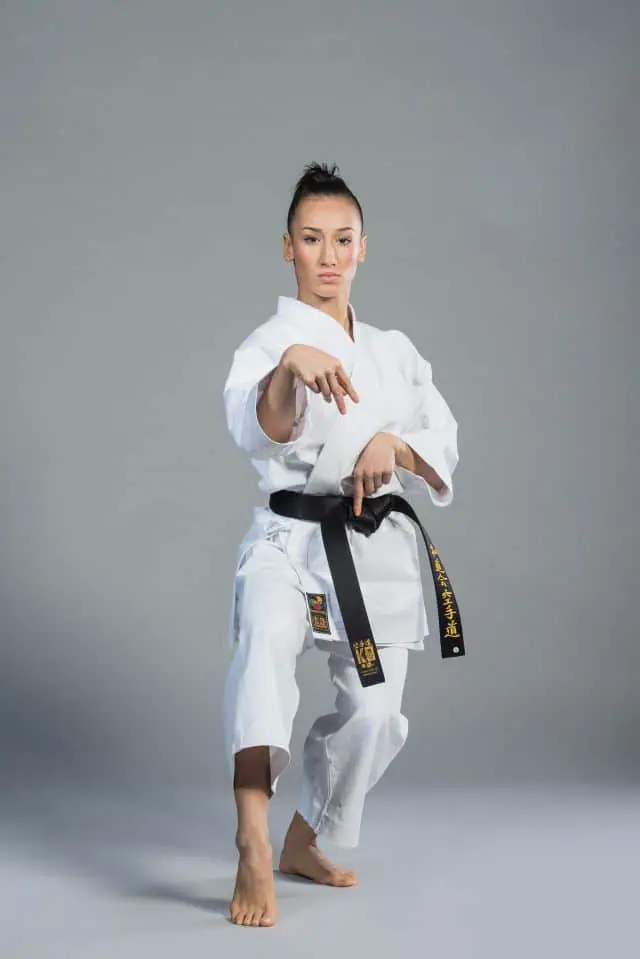 kimono-karate-gi-ko-italia-kata-gold-marcela-remiasova-neko-ashi-dachi