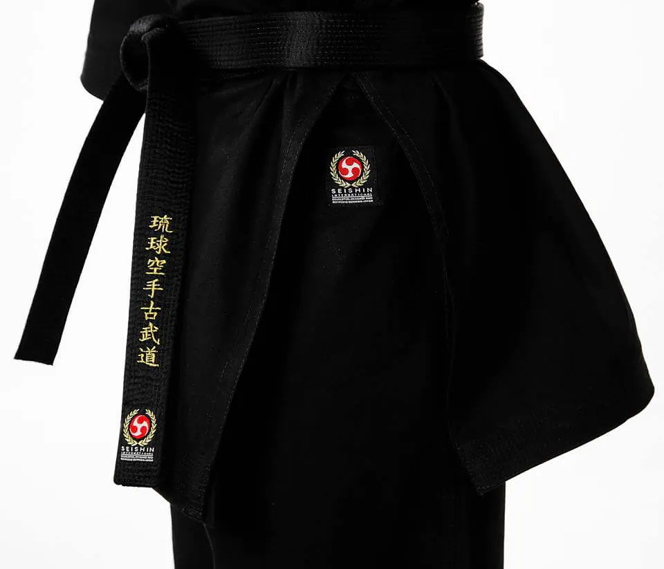 kimono-karate-gi-seishin-international-noir-logo