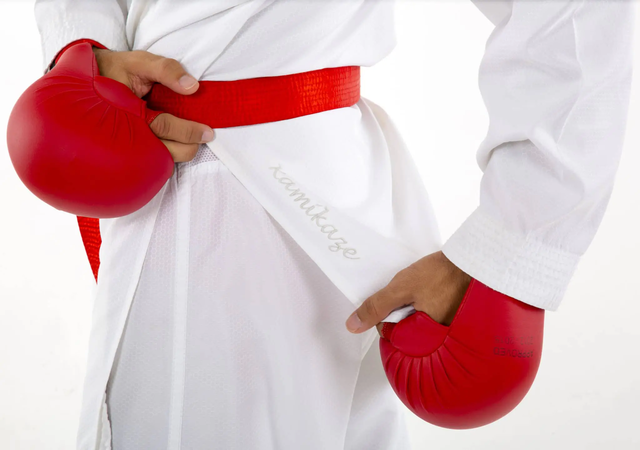kimono-karategi-k-one-kumite-wkf-kamikaze-tissus-nid-beeille
