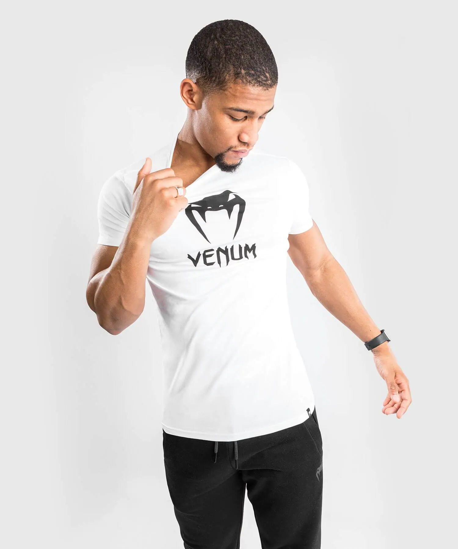 t-shirt-venum-classic-white-logo