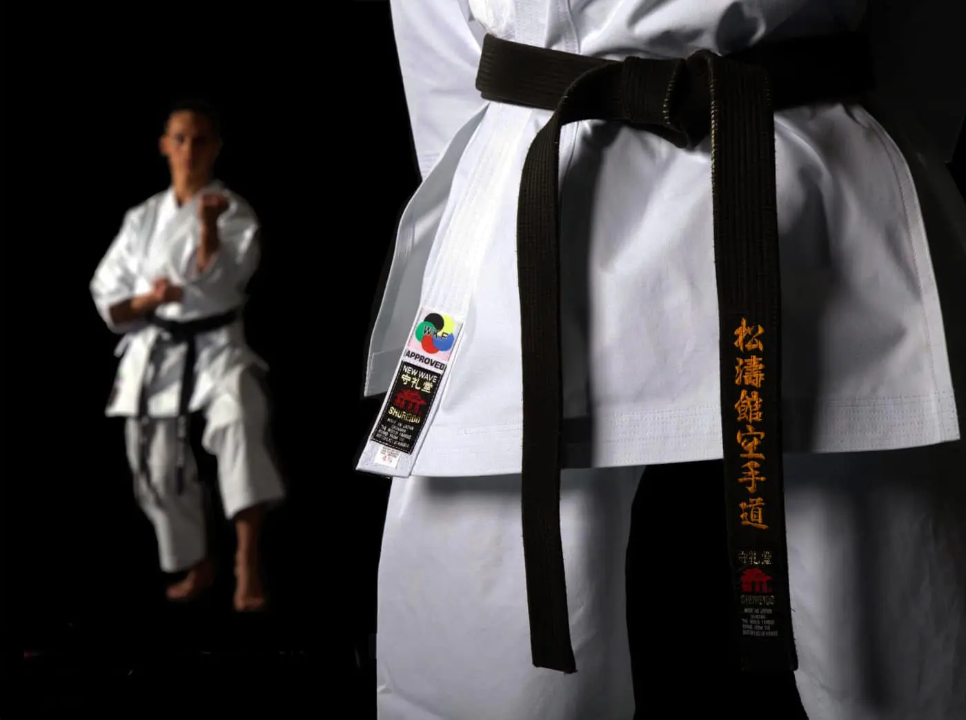 SINGLE JACKET Kimono Shureido New Wave 3 - WKF Approved karategi equipe-femmes-zoom-etiquette